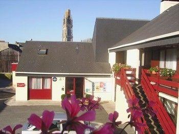 Hostellerie Des Enclos Guimiliau Exterior photo